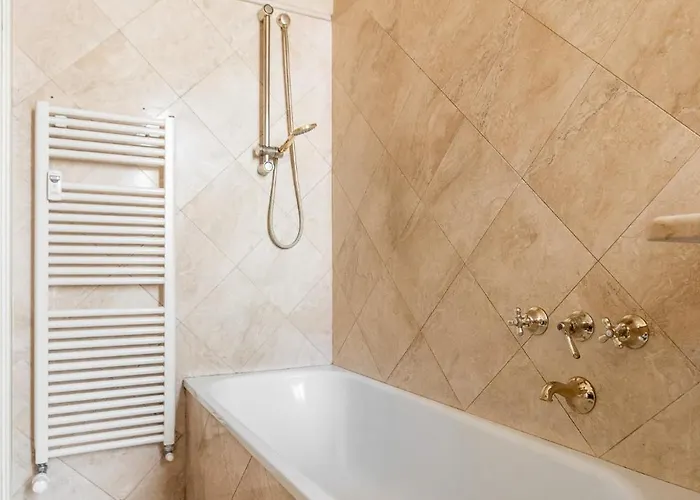 Xiigiugno Boutique * בולוניה