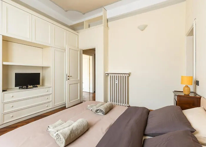 Xiigiugno Boutique דירה *